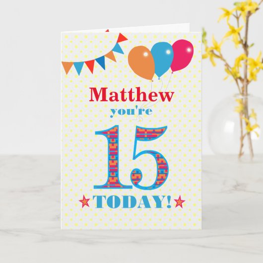 名前をカスタムする15誕生日バウンティングバルーンカード カード (黄色い花)