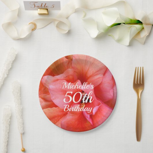 名前をカスタムする50誕生日熱帯花の写真 ペーパープレート (ウェディング)