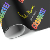 名前をカスタムする + "今ではです卒業生!" (虹) ラッピングペーパー (ロールコーナー)