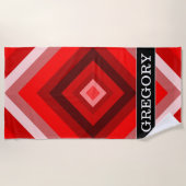 名前をカスタムする + 影で覆われる赤はパターンを平方します ビーチタオル (正面)