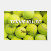 名前をカスタムする&文字テニスボール ドアマット (正面)