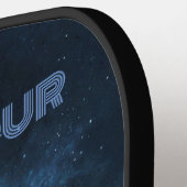 名前をカスタムする&文字プラネットアース ピックルボールラケット (左詳細)