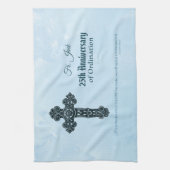 名前をカスタムする・記念日の叙勲、司祭 キッチンタオル (縦)