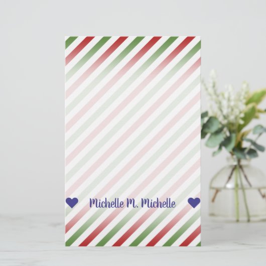 名前をカスタムする、赤、白、緑のパターストライプのン 便箋 (スタンド正面)