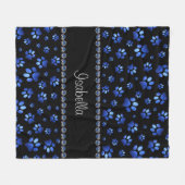 名前をカスタムする、青グリッター犬の足 フリースブランケット (正面(横))