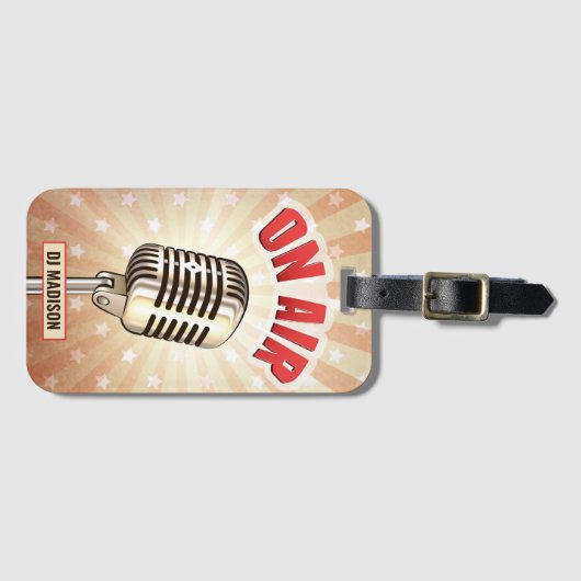名前をカスタムする「On Air」マイク ラゲッジタグ (正面横)