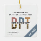 名前をカスタムするDPTドクターオブフィジカルセラピーシック セラミックオーナメント (正面)