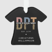 名前をカスタムするDPTドクターオブフィジカルセラピーチータ オーナメント (正面)