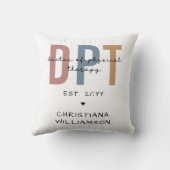 名前をカスタムするDPTドクターオブフィジカルセラピー クッション (裏面)