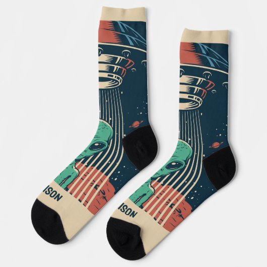 名前をカスタムするUFOエイリアン ソックス (左)