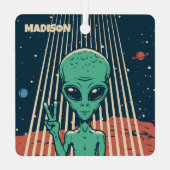 名前をカスタムするUFOエイリアン メタルオーナメント (裏面)