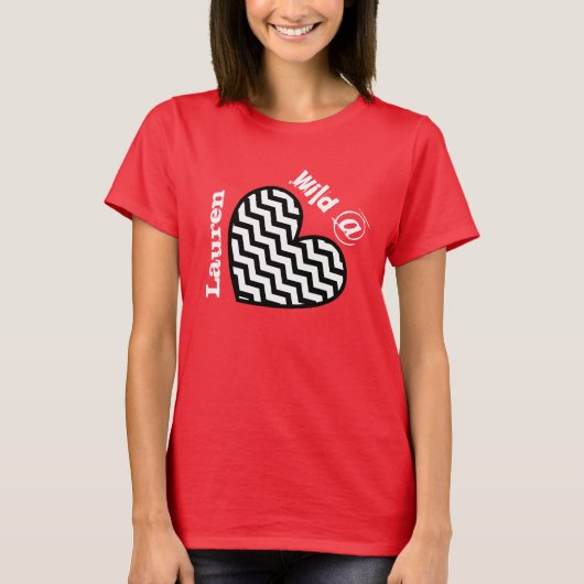 名前をカスタムするV011を用いるハートで野生 Tシャツ (正面)
