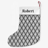 名前を付けたモノクロジオメトリダイヤモンドパターン スモールクリスマスストッキング (裏面)