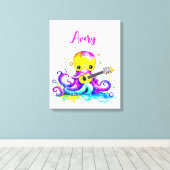 名前を入れたカスタムオーダーのギターを弾くかわいいタコ キャンバスプリント (インサイチュ (ウッドフロア))