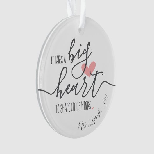 名前を加えて下さい及びパーソナライズな年大きいハートを取ります オーナメント (正面)