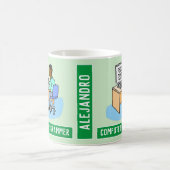 名前を持つ黒い男性のコンピュータプログラマ。 コーヒーマグカップ (中央)