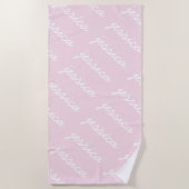 名前を追加するピンク色のアクセント記号 ビーチタオル (正面)