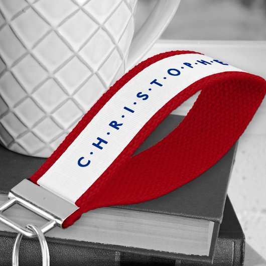 名前を追加するミニマルな赤と青 リストバンドキーホルダー