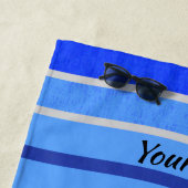 名前を追加する青と白の波ストライプ線航海の ビーチタオル (インサイチュ)