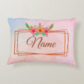 名前を追加文字を編集し、私たちは抱擁ボホフラワー アクセントクッション (裏面)
