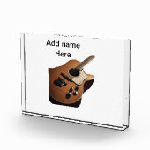 名前を追加文字茶色のアコースティックギター編集可能t フォトブロック (右)