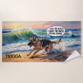 名前を追加，ドイツの羊飼い犬走の波の中 ビーチタオル (正面)