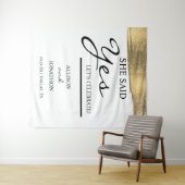 名前を追加 彼女はイエスと言った ゴールドグリッターエンゲージメントタップ タペストリー (インサイチュ(横))