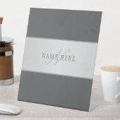 名前エレガントとモノグラムレタリング(または他の文字) 台座サイン (インサイチュ)