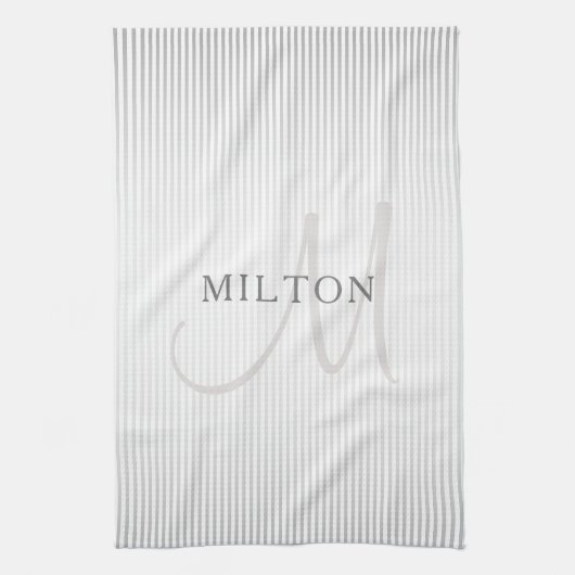 名前エレガントモノグラムと薄い灰色のグラデーションストライプ キッチンタオル (縦)