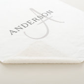 名前エレガントモノグラム |白とグレー シェルパブランケット (3/4)