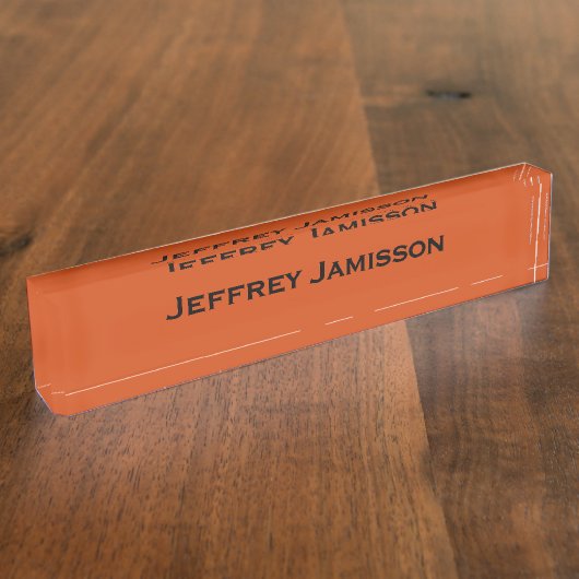名前オレンパーソナライズされたジアクリル デスクネームプレート (側面)
