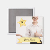 名前カスタムと年齢の付いたフォトマグネット マグネット (正面/裏面)