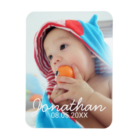 名前カスタムと日付の付いた写真 マグネット (縦)