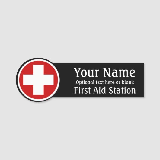 名前タグ応急処置クロスロゴカスタム文字バッジ 名札 (正面)
