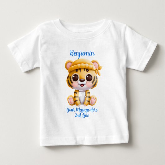名前テキストを追加、帽子をかぶったベイビータイガー ベビーTシャツ (正面)