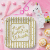 名前ハッピーバースデー金ゴールド白ストライプ文字パターン ペーパープレート (パーティー)