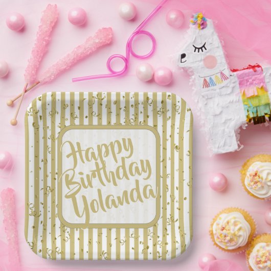 名前ハッピーバースデー金ゴールド白ストライプ文字パターン ペーパープレート (パーティー)