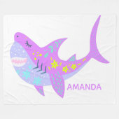 名前パーソナライズされたかわいいカラフルシャークパープル フリースブランケット (正面(横))