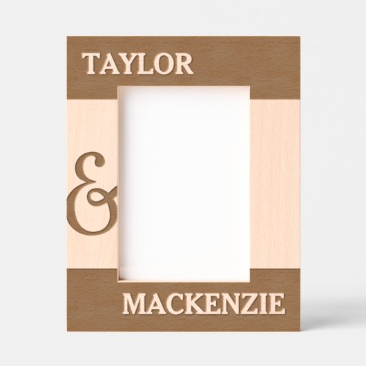 名前パーソナライズされたとアンパサンドの結合 レーザー彫刻フレーム (正面)