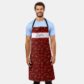 名前パーソナライズされたのみさくらんぼパターン エプロン (着用した状態)