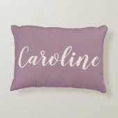 名前パーソナライズされたダスティパープルミニマリストスクリプト アクセントクッション (裏面)