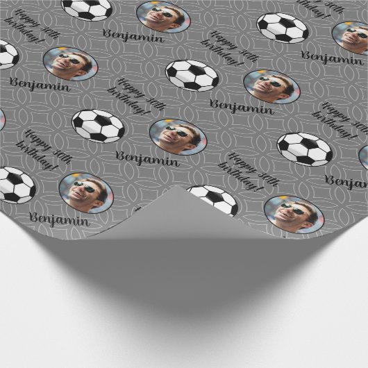 名前パーソナライズされたフォトスポーツサッカー誕生日 ラッピングペーパー (角)
