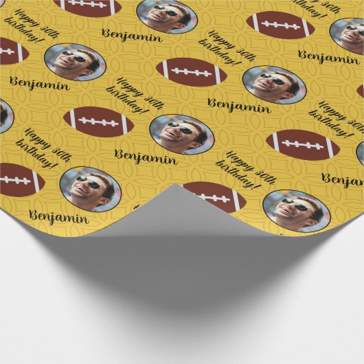 名前パーソナライズされたフォトスポーツサッカー誕生日 ラッピングペーパー (角)