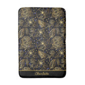 名前パーソナライズされたフローラのシームレスパターン金ゴールド バスマット (正面縦)