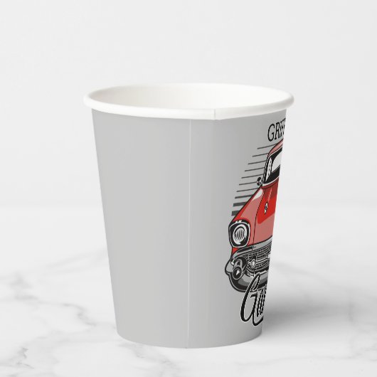 名前パーソナライズされたレトロレッドクラシックカーガレージ 紙コップ (右)