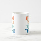 名前パーソナライズされたヴィンテージ男の神話の伝説 コーヒーマグカップ (中央)