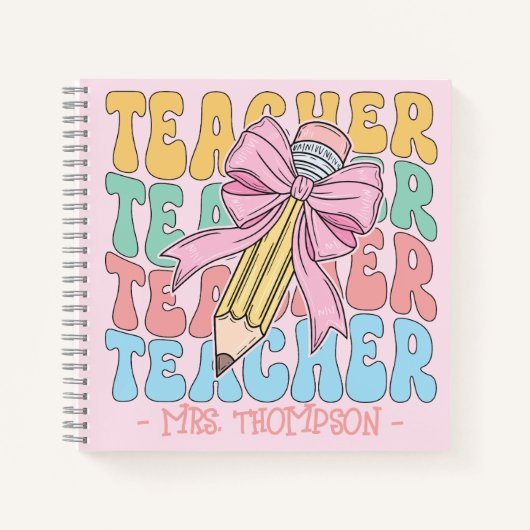 名前パーソナライズされた付きキュートピンク先生カスタム ノートブック (正面)