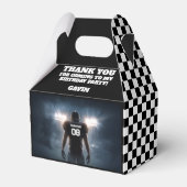 名前パーソナライズされた付きレトロサッカーパーティー フェイバーボックス (正面サイド)