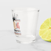 名前パーソナライズされた付き任意の年齢ヴィンテージ誕生日 ショットグラス (右)