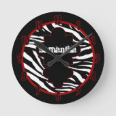 名前パーソナライズされた時計の白黒ゼブラ ラウンド壁時計 (正面)